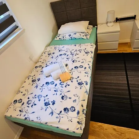 Splitpodstrana Adria *